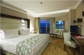 Deluxe room side sea view